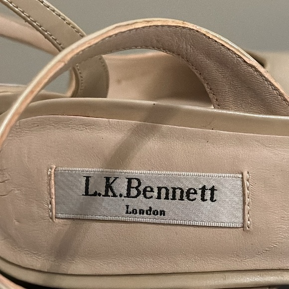 LK Bennett Patent Leather Pointed Toe Kitten Heel Slingbacks - Picture 8 of 13